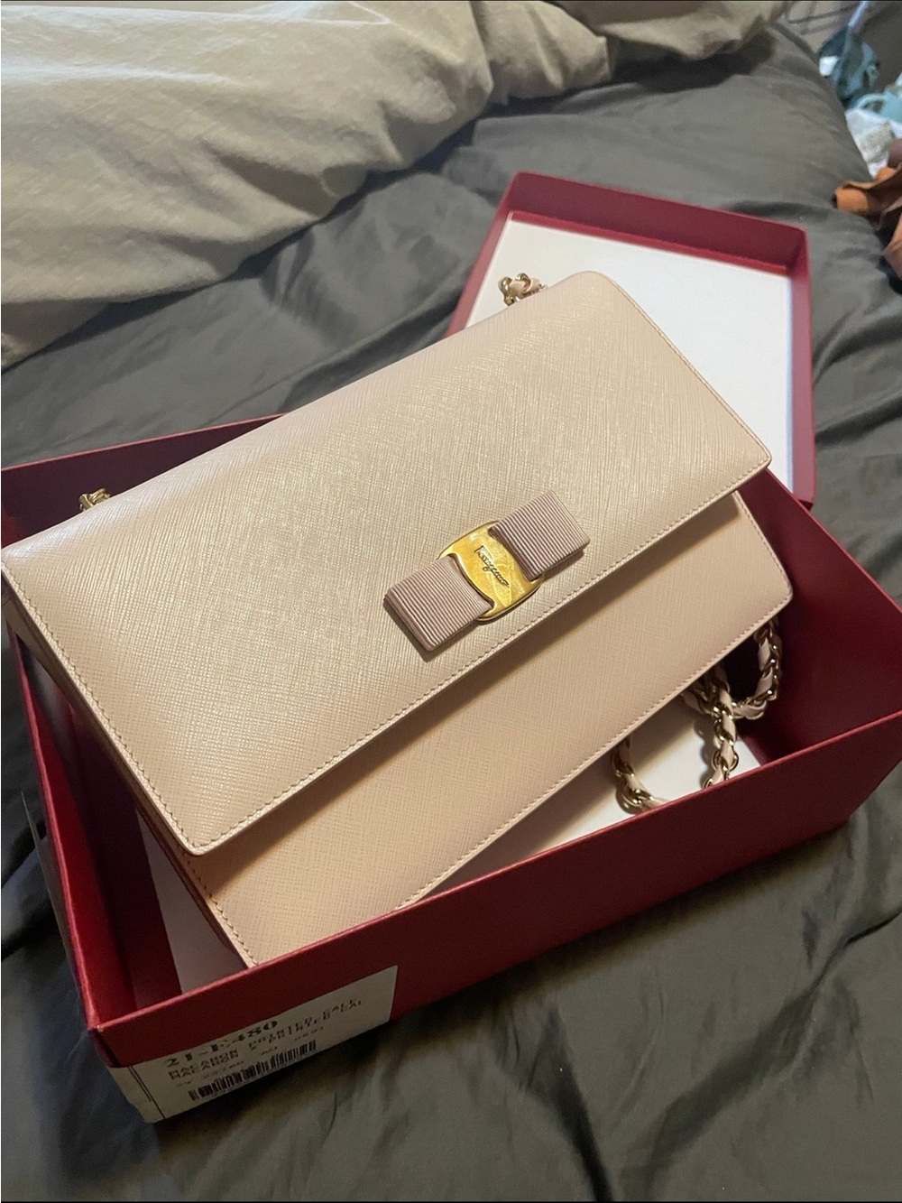 Salvatore Ferragamo Vara Ginny Bow Chain Flap Crossbody Beige (Macaron) - Picture 2 of 7